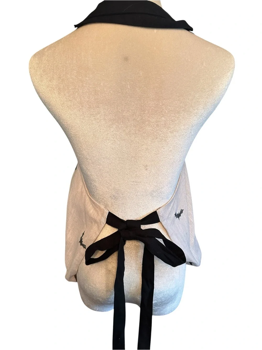 Halloween Apron Black Cats Bats Skulls Spider Web Gothic NEW